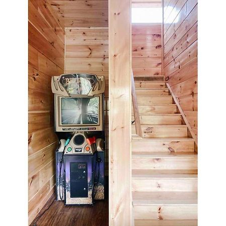 Splash Of Moonshine -Heated Indoor Pool, Hot Tub, Arcade Game Room Pigeon Forge Bagian luar foto