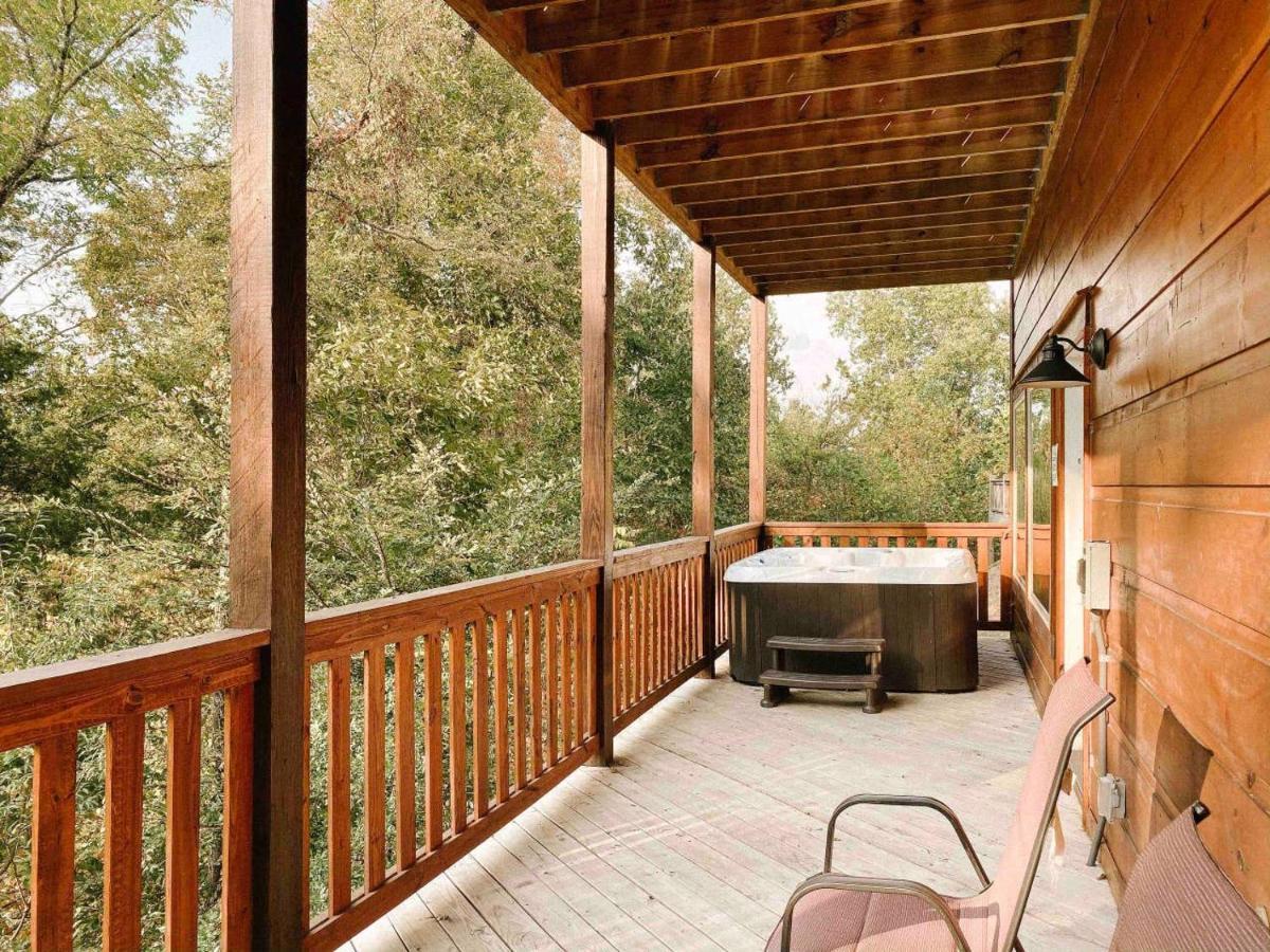 Splash Of Moonshine -Heated Indoor Pool, Hot Tub, Arcade Game Room Pigeon Forge Bagian luar foto