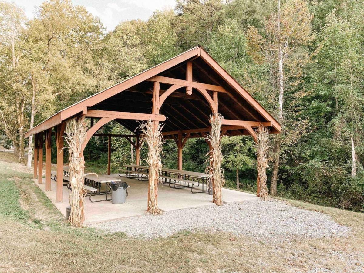 Splash Of Moonshine -Heated Indoor Pool, Hot Tub, Arcade Game Room Pigeon Forge Bagian luar foto