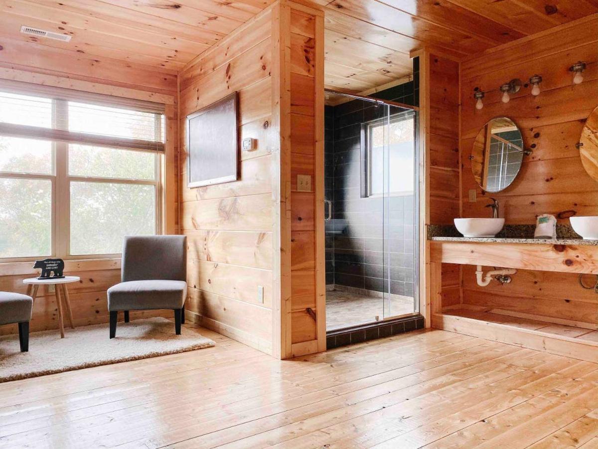 Splash Of Moonshine -Heated Indoor Pool, Hot Tub, Arcade Game Room Pigeon Forge Bagian luar foto