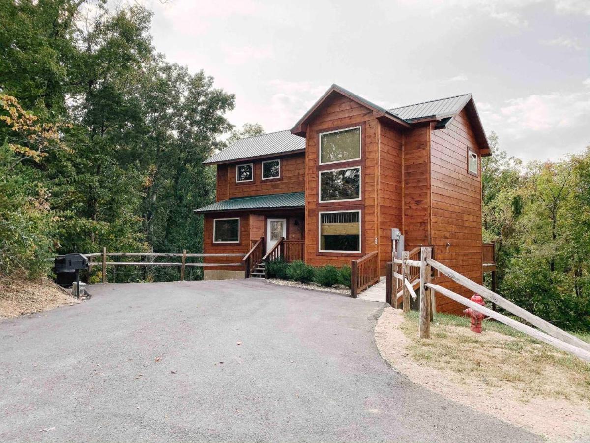 Splash Of Moonshine -Heated Indoor Pool, Hot Tub, Arcade Game Room Pigeon Forge Bagian luar foto